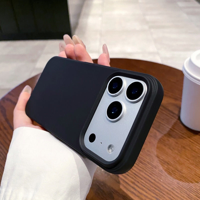 Capinha Premium Silicone Fosco — iPhone 17 Pro Max